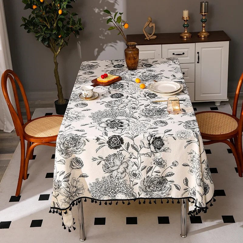Obrus w kwiatowy wzór, obniżon – Home Textiles Sale recenzja i cena